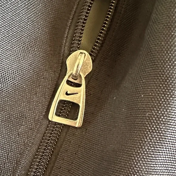 Nike Red and Black Baseball Bag - Picture 4 of 8